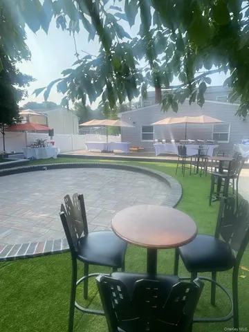 a view of outdoor space