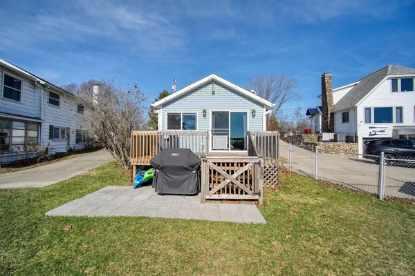 $289,900 | 298 Ackerson Lake Drive, Jackson, MI 49201