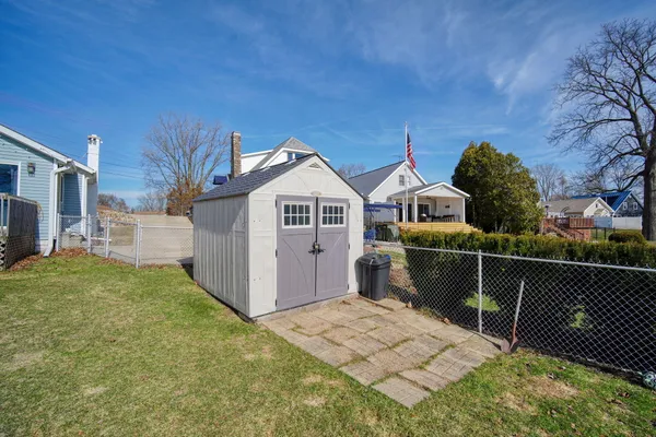 $289,900 | 298 Ackerson Lake Drive, Jackson, MI 49201