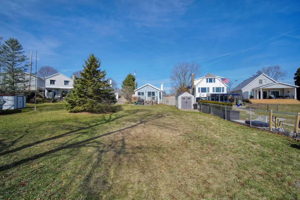 $289,900 | 298 Ackerson Lake Drive, Jackson, MI 49201