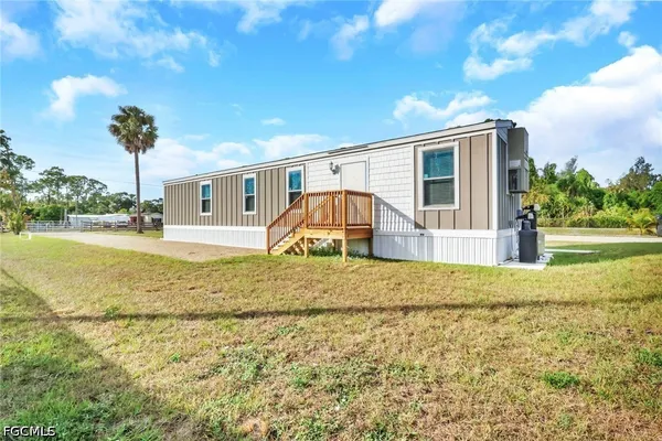 $199,900 | 8111 Breeze Drive, North Fort Myers, FL 33917