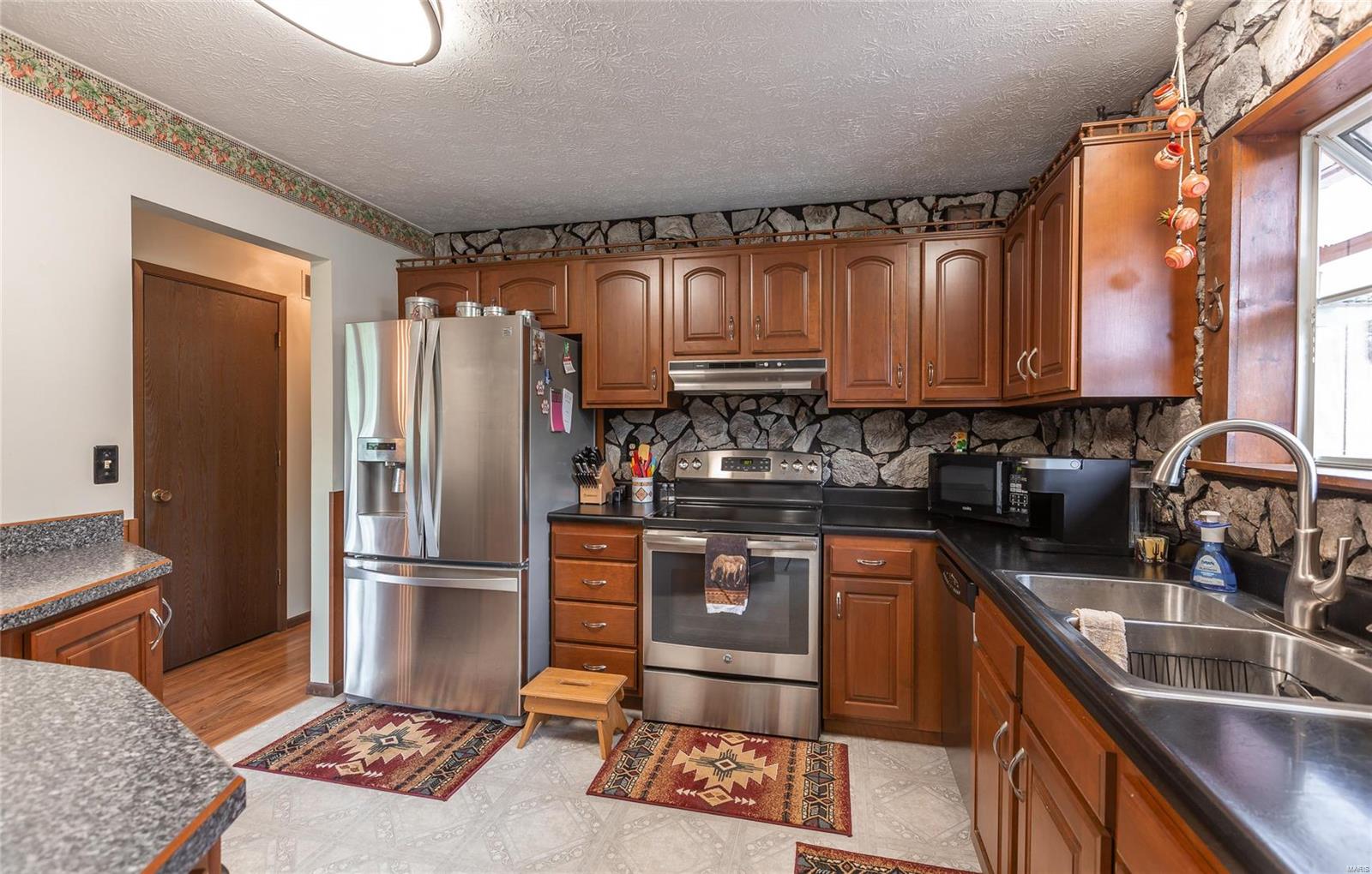 3738 Brown Road Brighton, IL 62012 - Photo 12 of 47