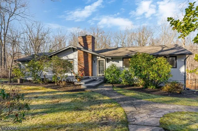 $995,000 | 5 Jennifer Lane, Warren, NJ 07059