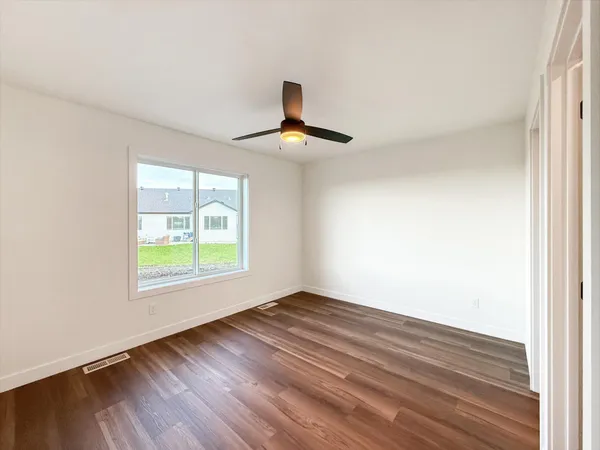 $483,900 | 447 Goose Lane South, Casselton, ND 58012