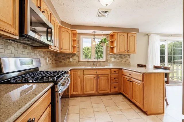 $332,500 | 300 Pine Boulevard, Arcadia, NY 14513