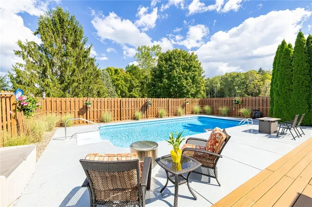 $332,500 | 300 Pine Boulevard, Arcadia, NY 14513