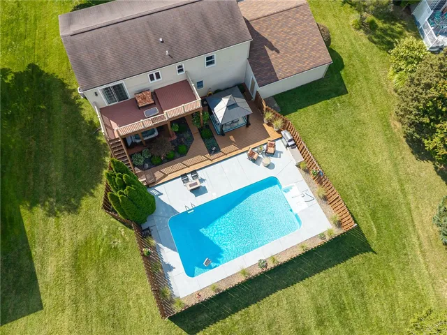 $332,500 | 300 Pine Boulevard, Arcadia, NY 14513