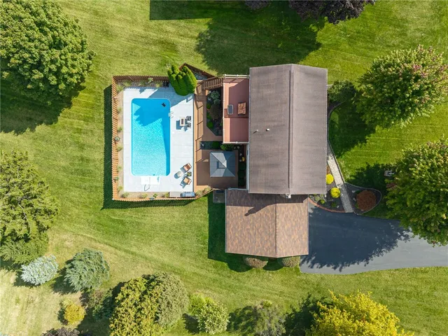 $332,500 | 300 Pine Boulevard, Arcadia, NY 14513