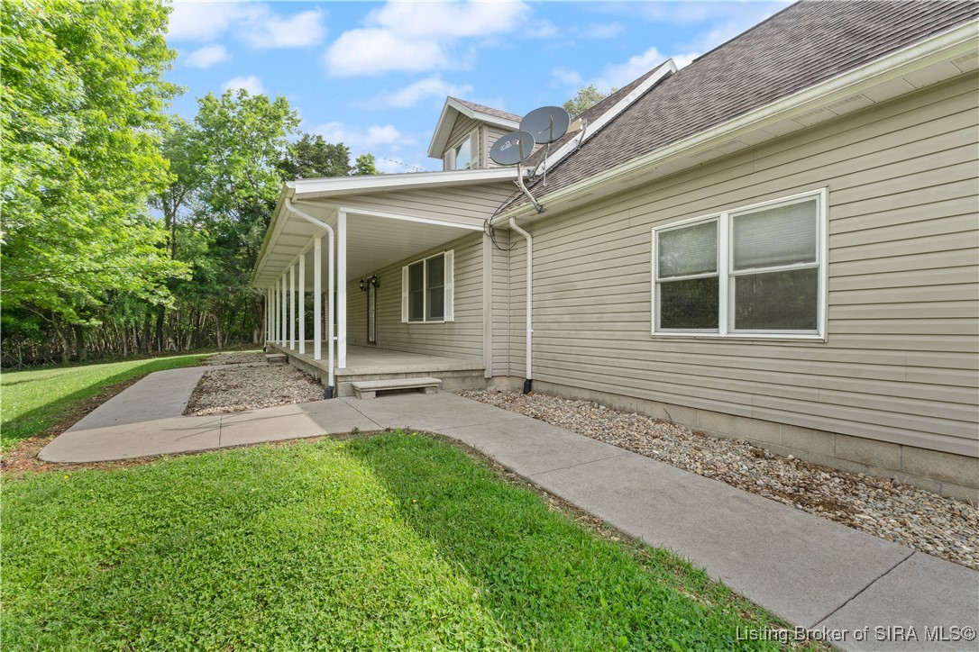 1240 Quail Run Mitchell, IN 47446 - Photo 6 of 69