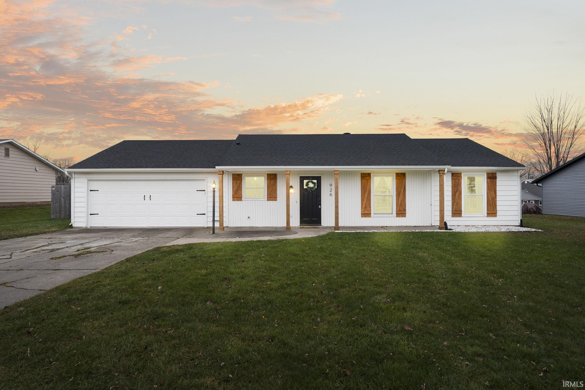 926 Seminary Street Roanoke, IN 46783 - Photo 1 of 36