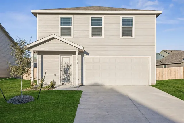 $2,250 | 11550 Gammon Avenue, Rhome, TX 76078