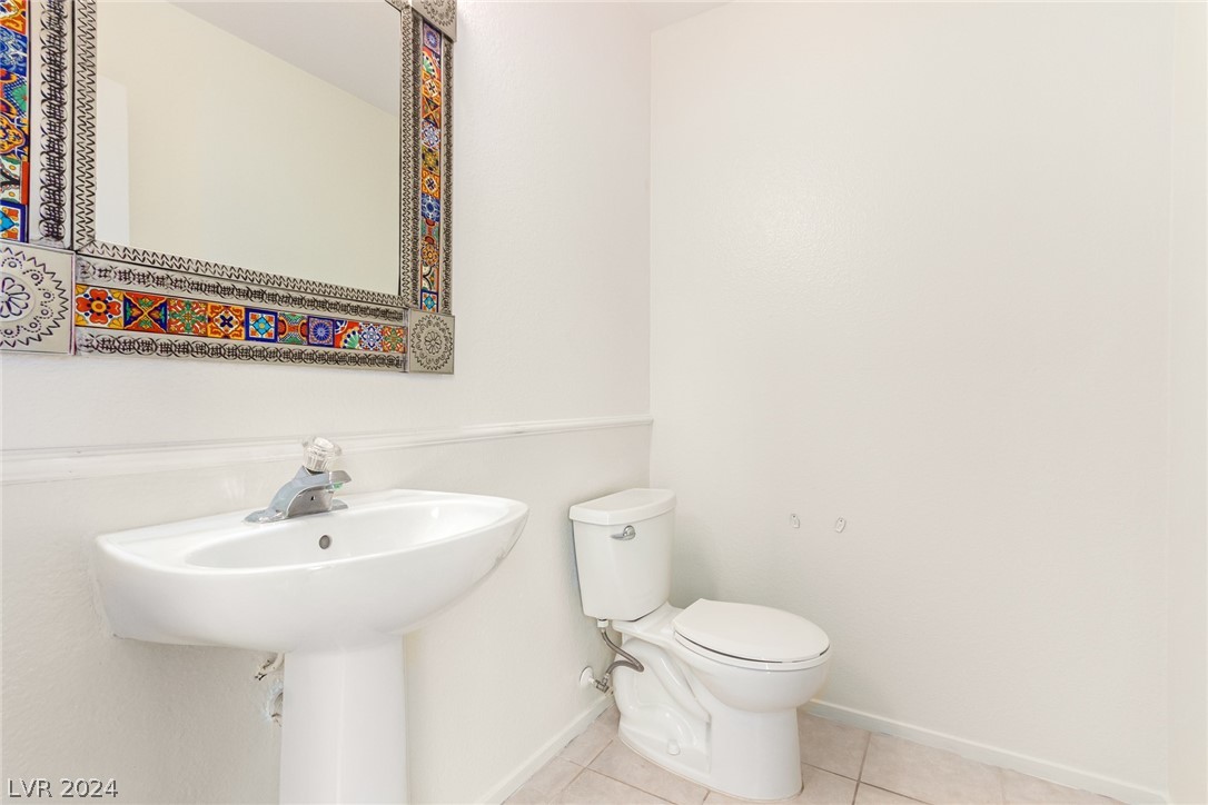 3464 Wordsworth Street Las Vegas, NV 89129 - Photo 10 of 28 Downstairs Powder Room