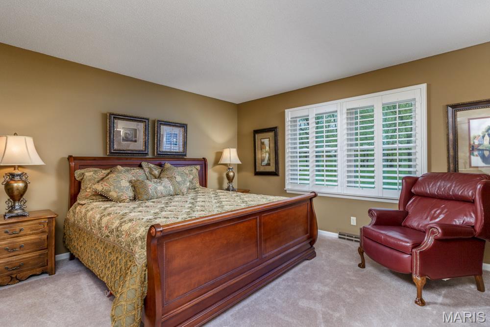 216 Coach Road Lebanon, MO 65536 - Photo 33 of 60