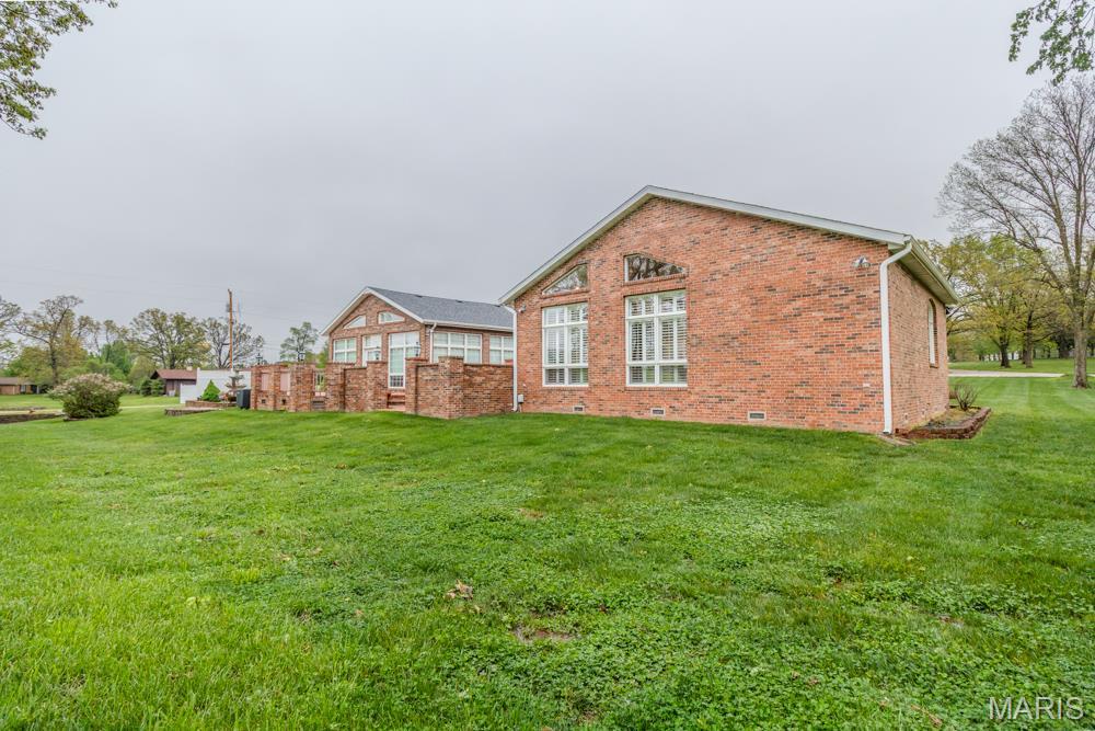 216 Coach Road Lebanon, MO 65536 - Photo 43 of 60