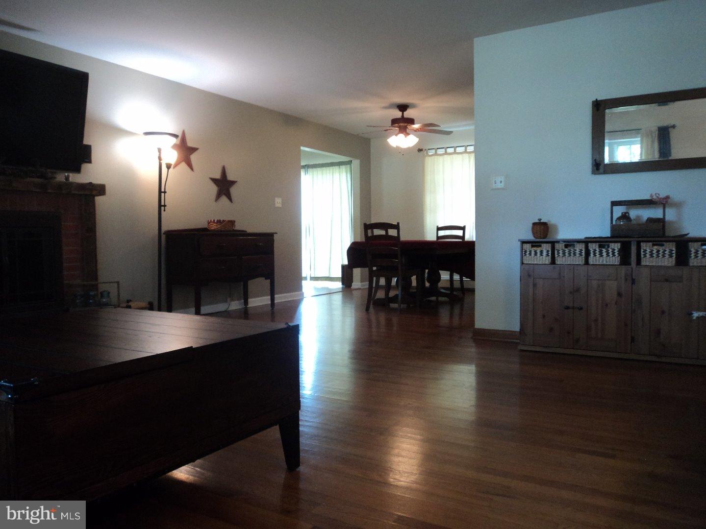 4367 Halltown Road Hartly, DE 19953 - Photo 6 of 20 Family Room