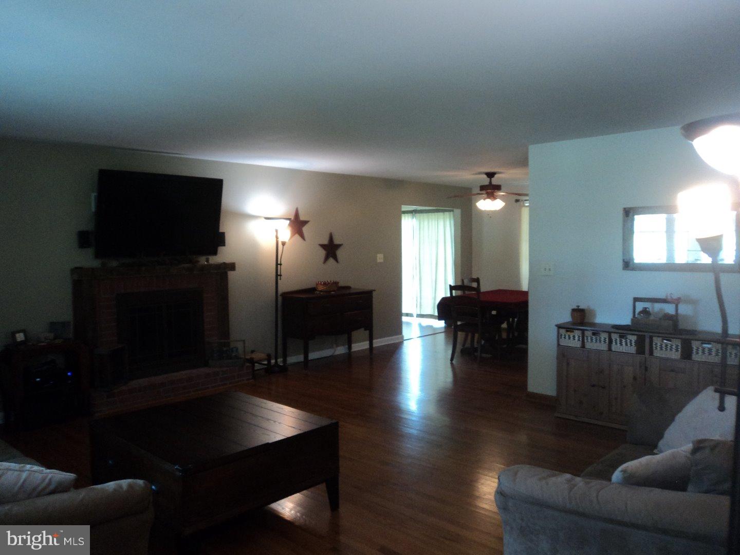 4367 Halltown Road Hartly, DE 19953 - Photo 8 of 20 Family Room