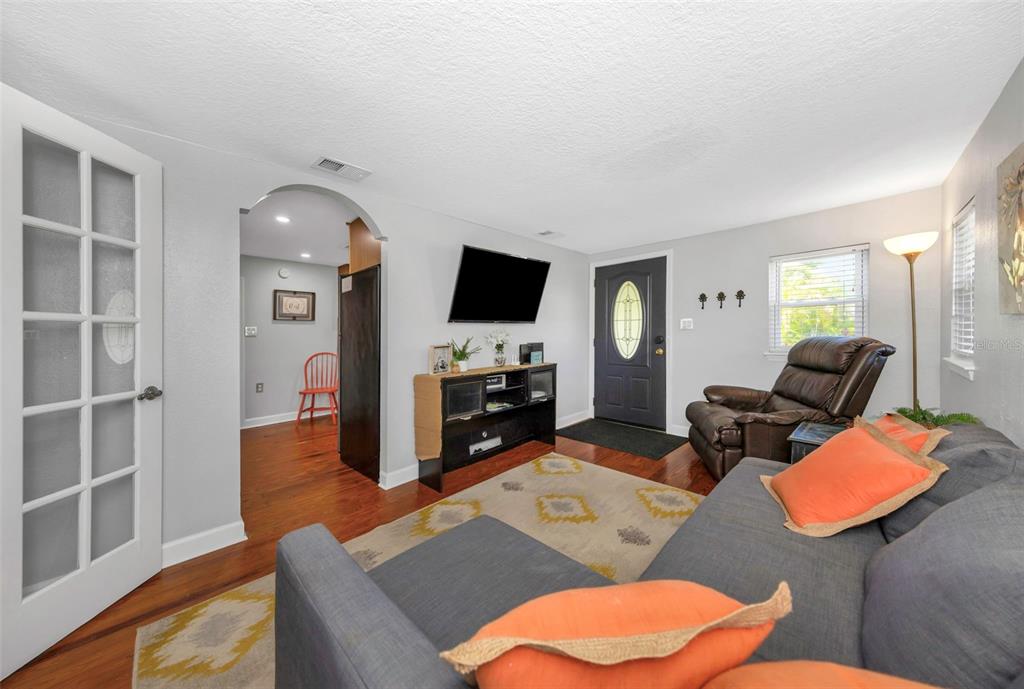 414 Tampa Road Palm Harbor, FL 34683 - Photo 5 of 45