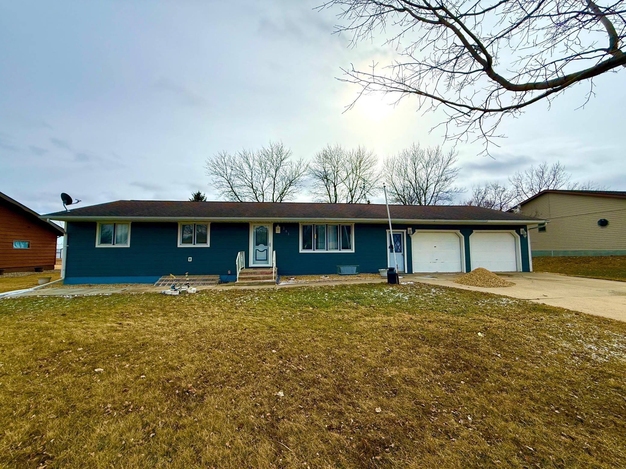 201 Main Avenue Chandler, MN 56122 - Photo 2 of 21