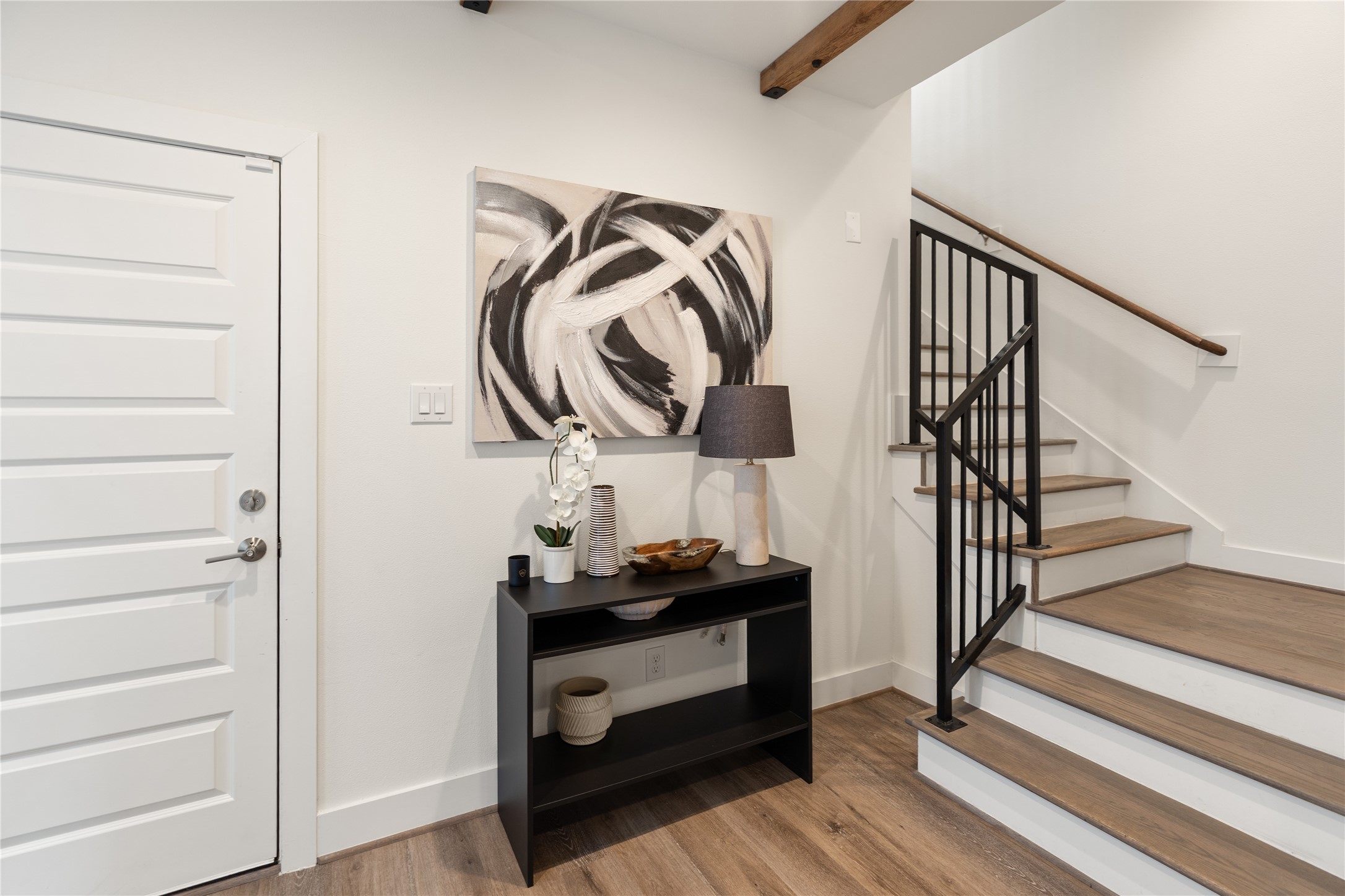 2532 Ohsfeldt Street Houston, TX 77008 - Photo 3 of 24