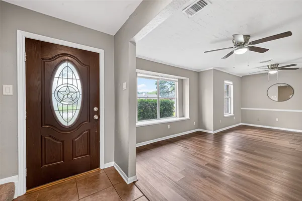 $2,200 | 519 Asheboro Drive, Katy, TX 77450