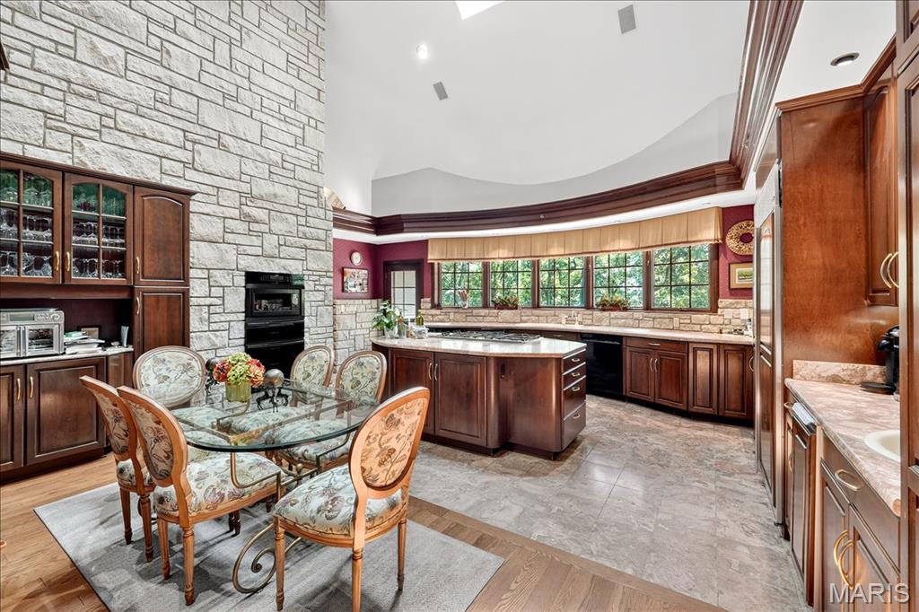 16916 Pacland Ridge Drive Chesterfield, MO 63005 - Photo 23 of 96