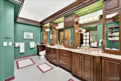 $1,775,000 | 16916 Pacland Ridge Drive, Chesterfield, MO 63005