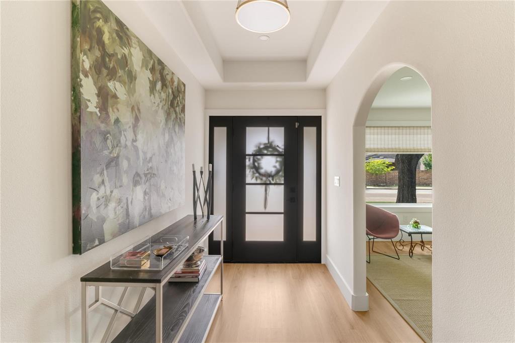 7322 Hunnicut Road Dallas, TX 75227 - Photo 3 of 25 Gallery Image 3