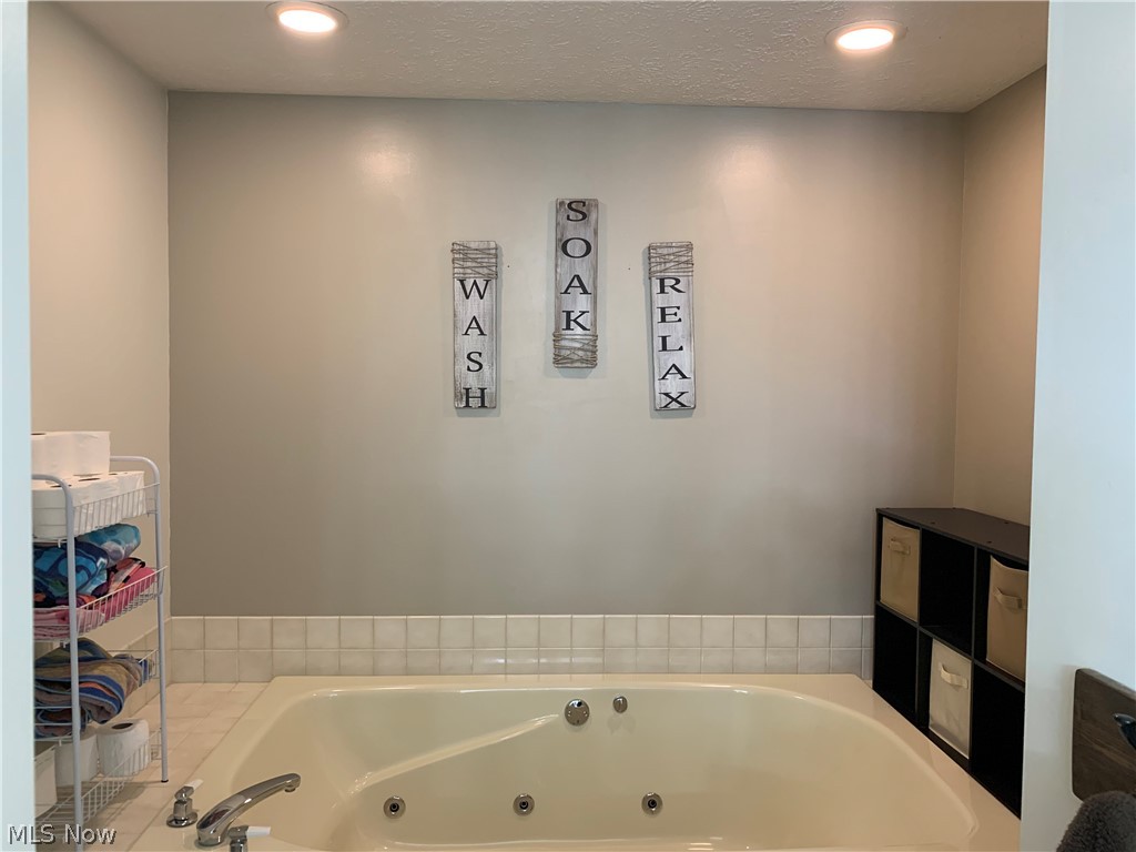 1487 Moore Road Wooster, OH 44691 - Photo 15 of 23 Gallery Image 15