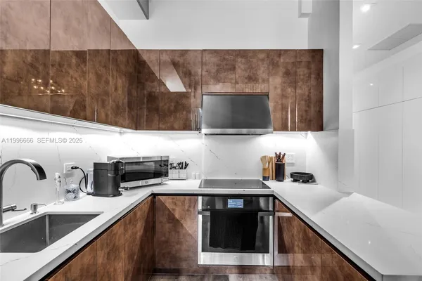 $549,000 | 244 Biscayne Boulevard, Unit 239, Miami, FL 33132