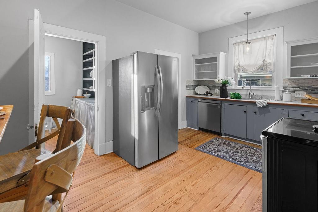 915 North Center Street Bonham, TX 75418 - Photo 8 of 30