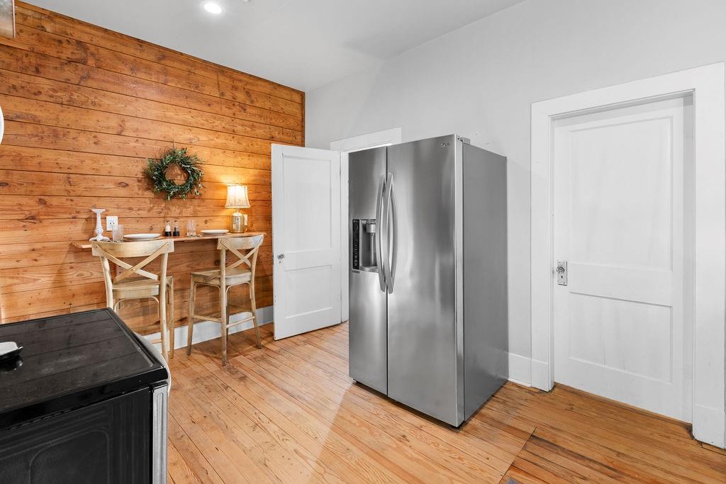 915 North Center Street Bonham, TX 75418 - Photo 9 of 30