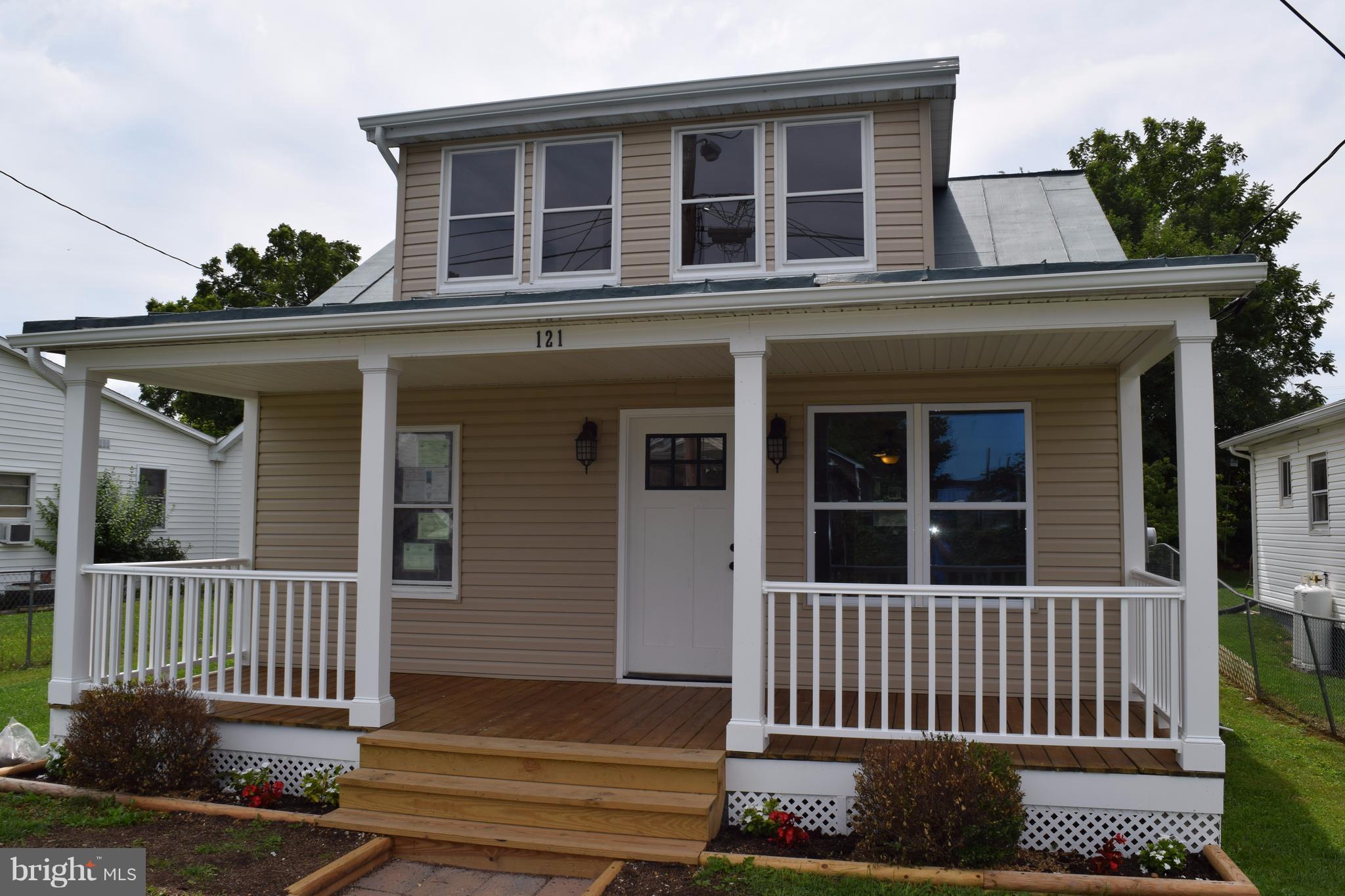 121 West 6th Avenue Ranson, WV 25438 - Photo 2 of 18 Exterior (Front)