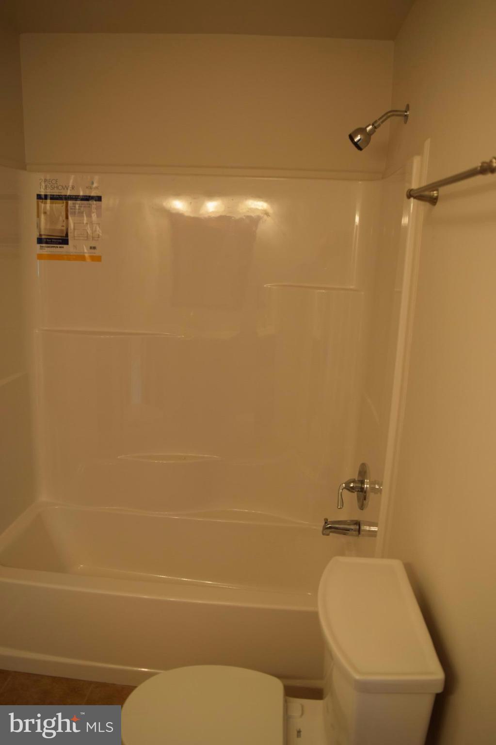 121 West 6th Avenue Ranson, WV 25438 - Photo 11 of 18 Bath