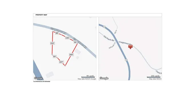 a black and white photo of a room