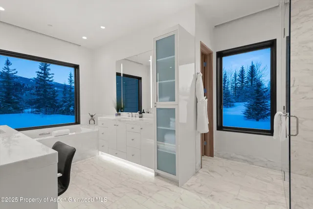 $250,000 | 1422 West Buttermilk Road, Aspen, CO 81611