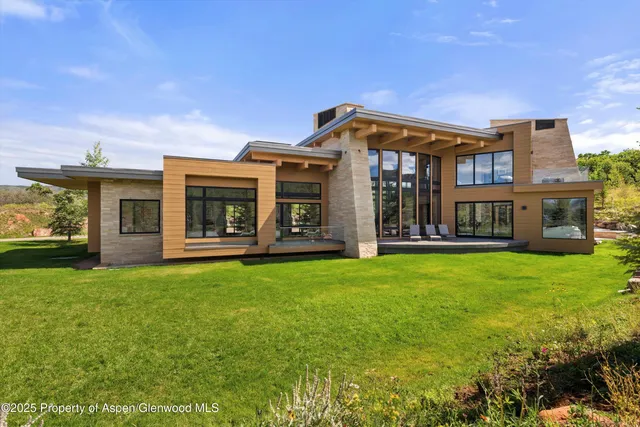 $250,000 | 1422 West Buttermilk Road, Aspen, CO 81611