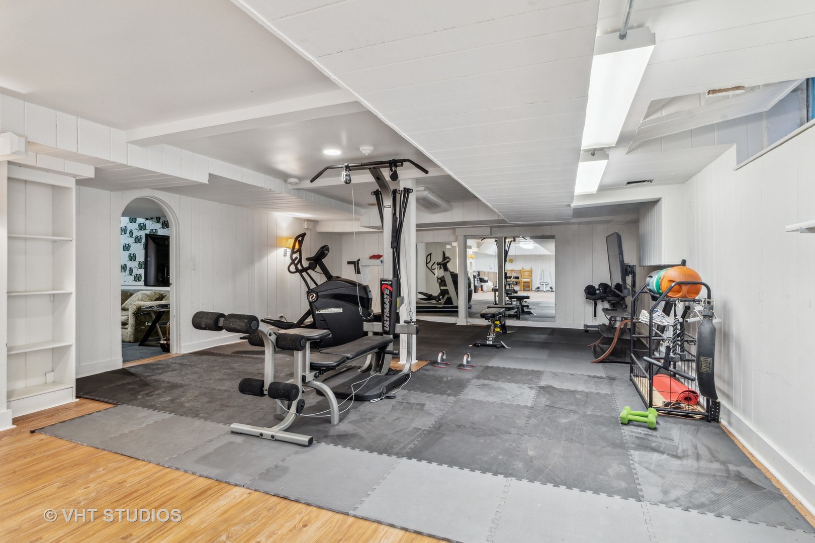 1081 Sheridan Road Highland Park, IL 60035 - Photo 22 of 28 a view of a room with gym equipment