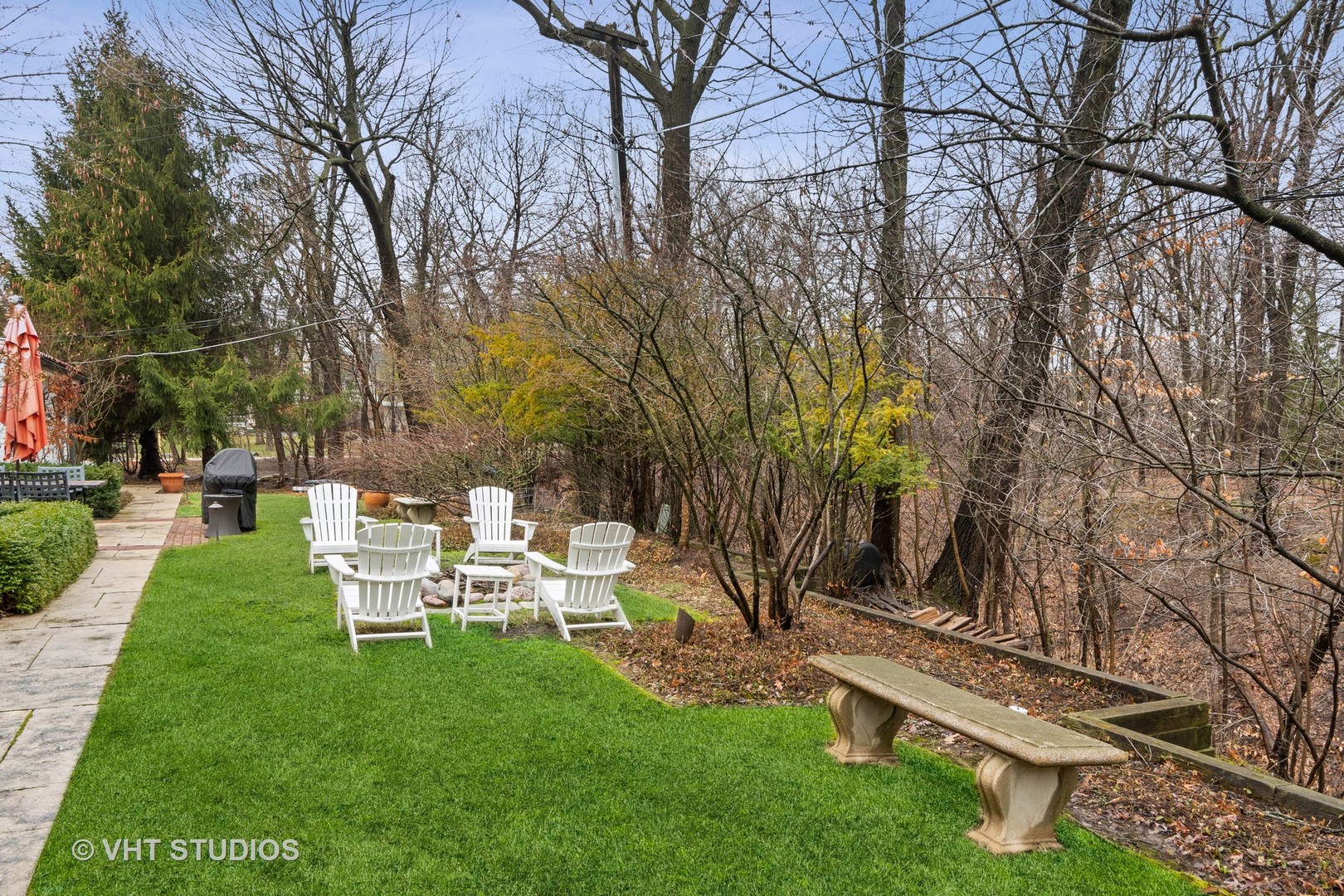 1081 Sheridan Road Highland Park, IL 60035 - Photo 5 of 28 a view of backyard with seating area and green space