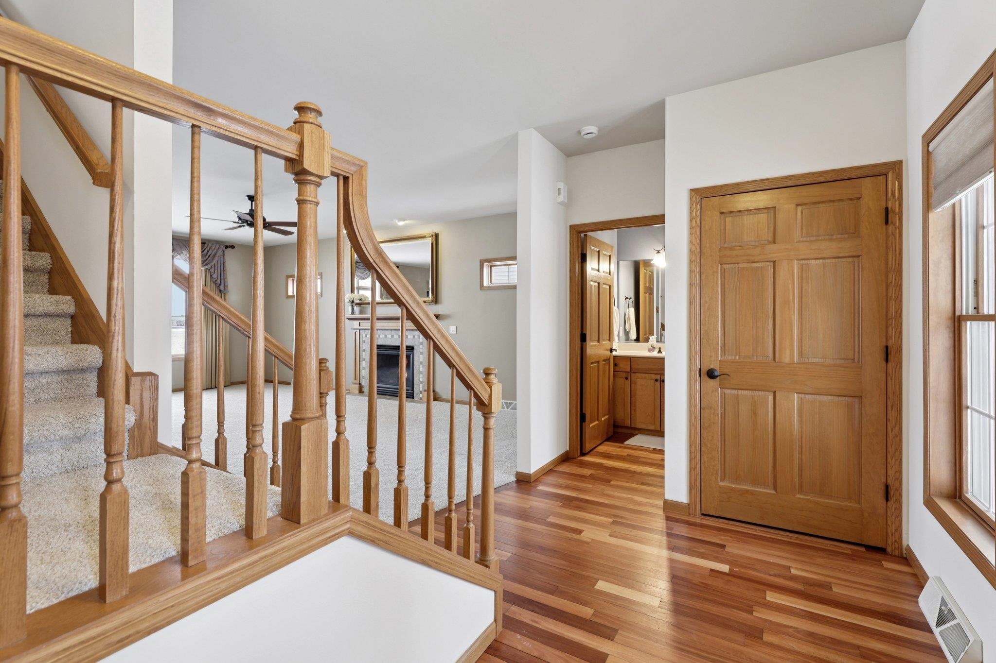 551 Fargo Trail Madison, WI 53562 - Photo 8 of 48