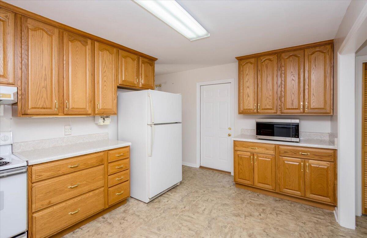 2145 Hillsinger Road Augusta, GA 30904 - Photo 13 of 50 Kitchen