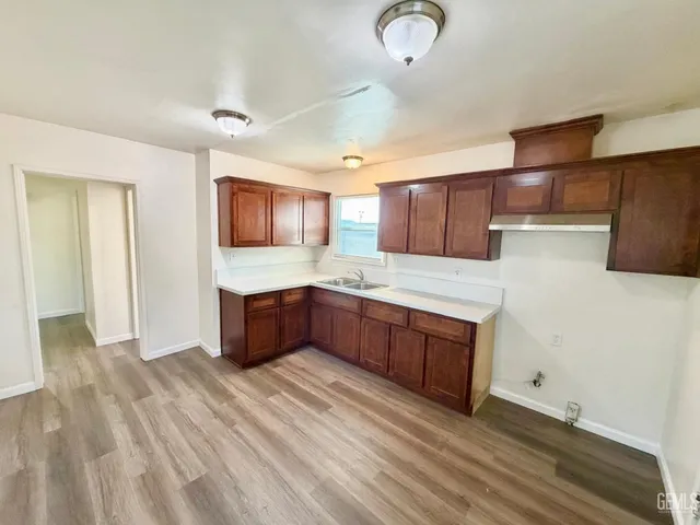 an entryway in an empty room