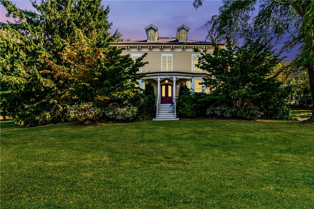 1616 Main Road Tiverton, RI 02878 - Photo 3 of 50