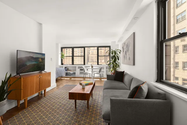 $465,000 | 110 East 36th Street, Unit 9F | Murray Hill