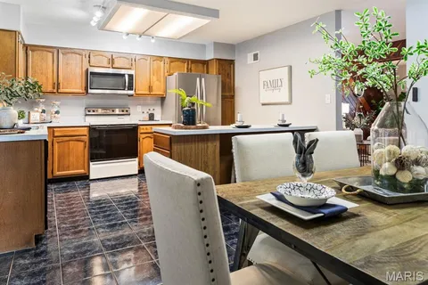 $259,900 | 1357 Hampton Road, Unit C, St. Charles, MO 63303