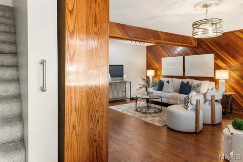 $259,900 | 1357 Hampton Road, Unit C, St. Charles, MO 63303