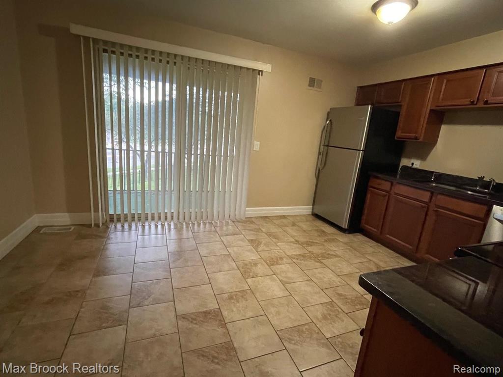 29666 Middlebelt Road, Unit 2101 Farmington Hills, MI 48334 - Photo 6 of 14