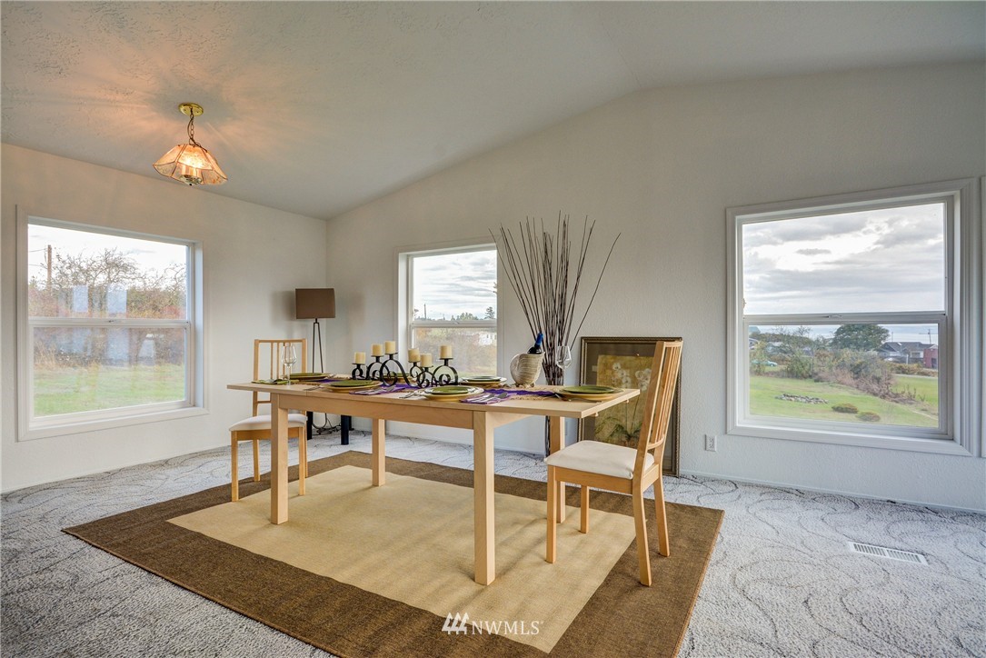 2015 Armstrong Road Coupeville, WA 98239 - Photo 15 of 21 Gallery Image 15