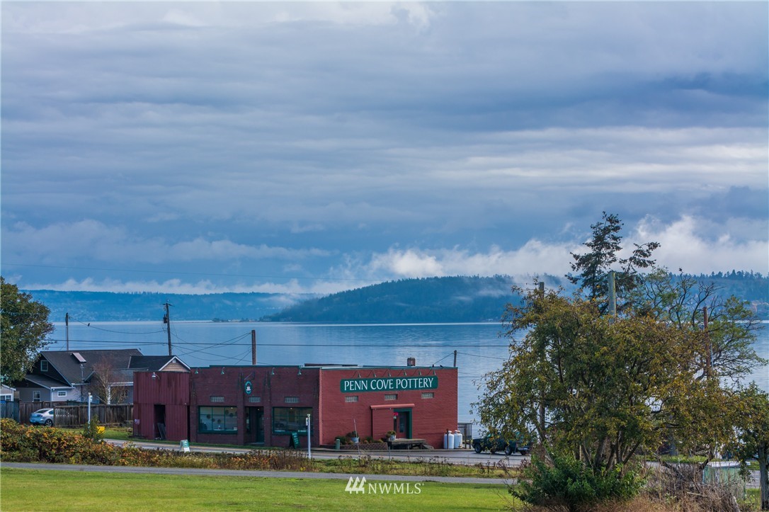 2015 Armstrong Road Coupeville, WA 98239 - Photo 3 of 21 Gallery Image 3