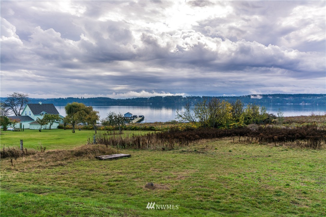 2015 Armstrong Road Coupeville, WA 98239 - Photo 10 of 21 Gallery Image 10