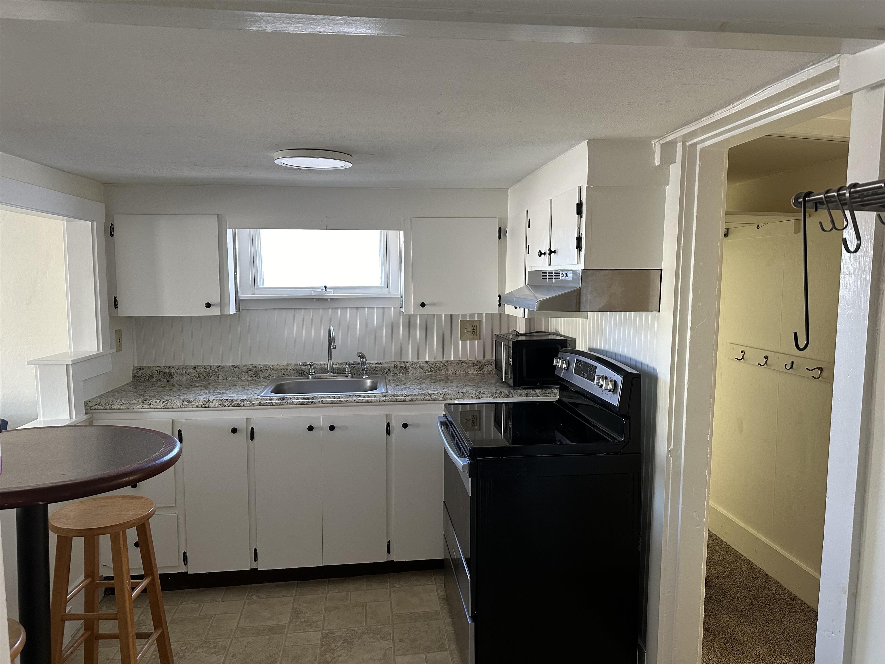 8 6th Street, Unit A Dover, NH 03820 - Photo 7 of 17